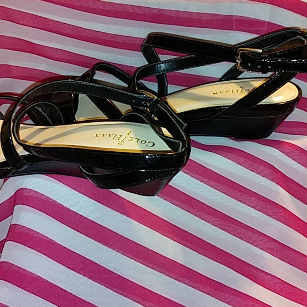 Shoes - Picture 2 of 3